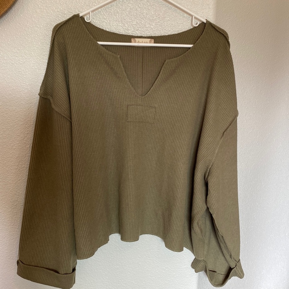 Altar’d state thermal top